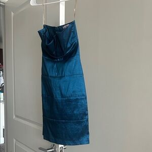 Elegant Teal Strapless Dress